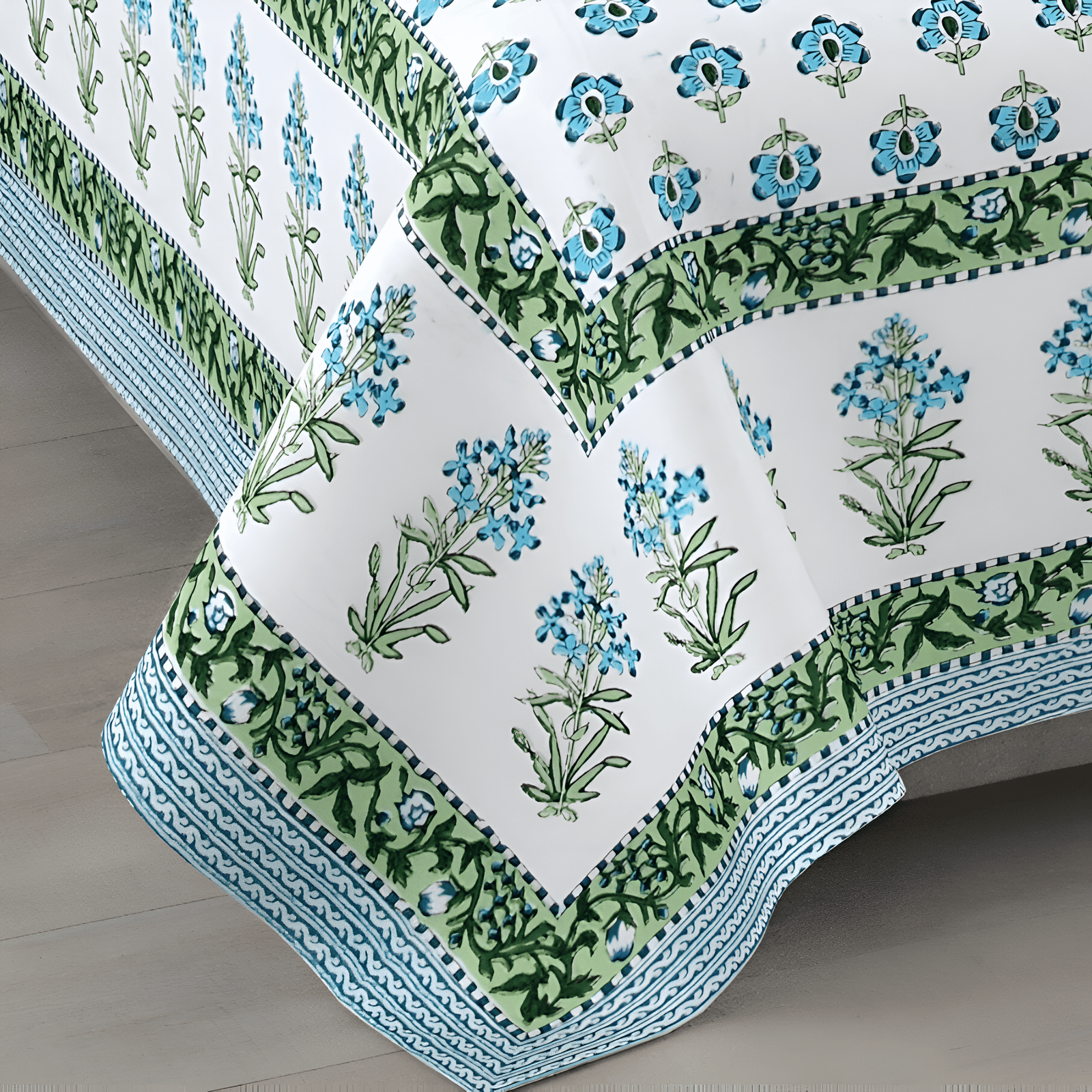 Neelkamal Blue Floral Bedsheet 4